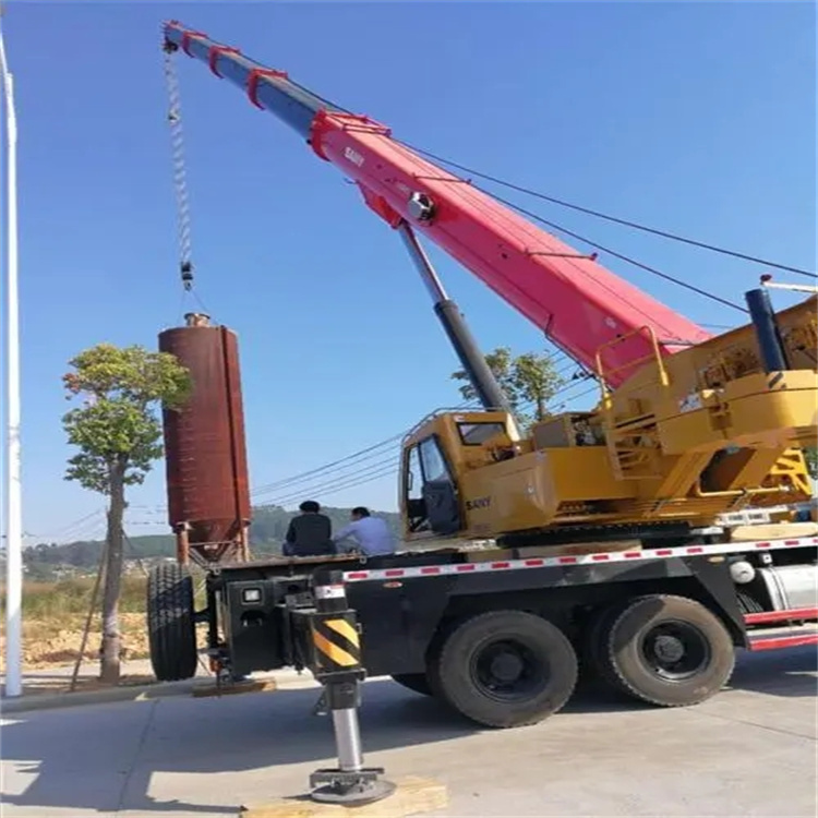 秭归专业吊车租赁多少钱